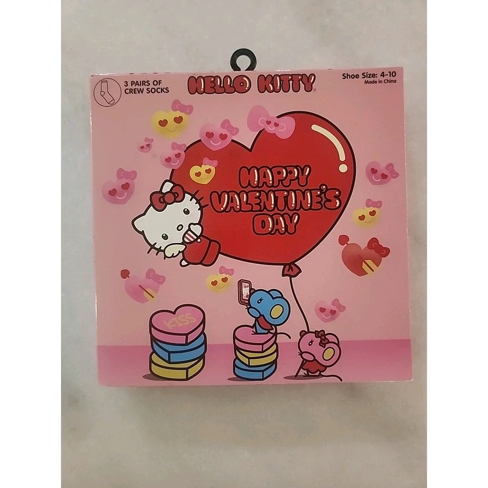 NEW / Opened Box Sanrio : Hello Kitty Valentine's Day Crew Socks (3 Pairs)